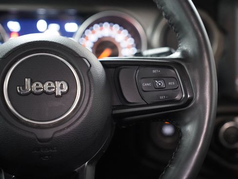 Used 2022 Jeep Wrangler Unlimited Willys image 20