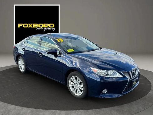 Used 2013 Lexus ES 350 w/ Luxury Pkg FWD image 3