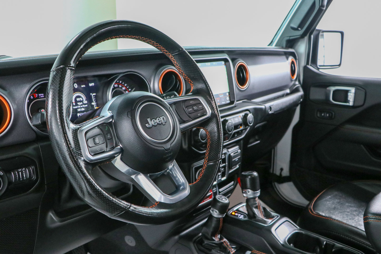 Used 2021 Jeep Gladiator Mojave AWD/4WD image 23