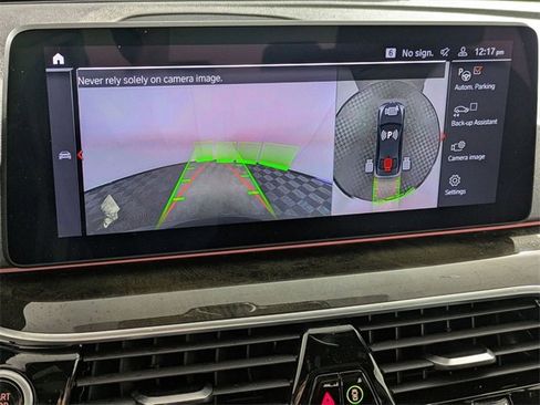 Used 2021 BMW 540i xDrive w/ Premium Package image 25