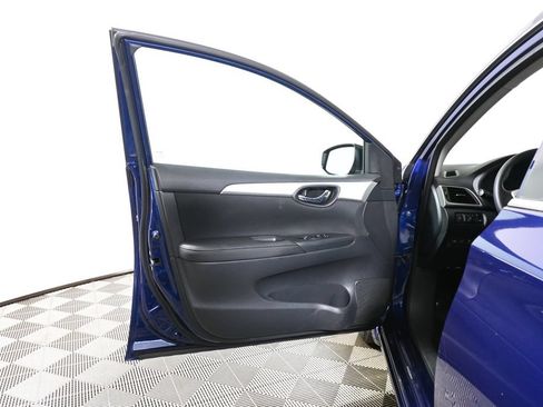 Used 2017 Nissan Sentra S FWD image 27
