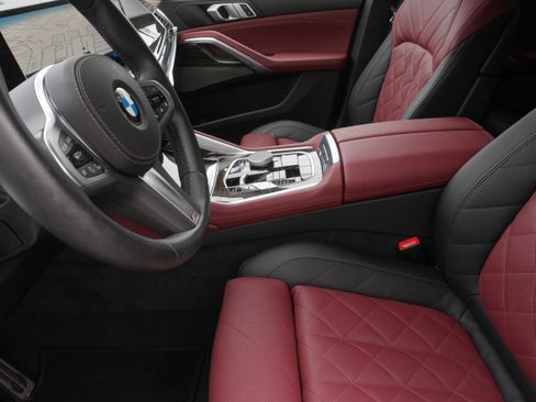Certified 2026 BMW X6 xDrive40i w/ Climate Comfort Package AWD/4WD image 11