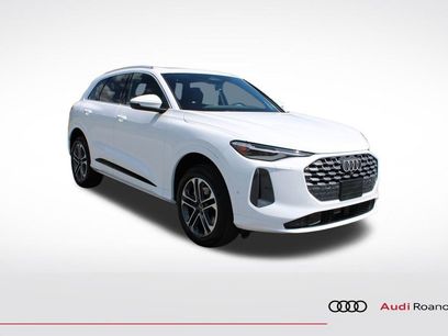 New 2025 Audi Q5 Premium Plus