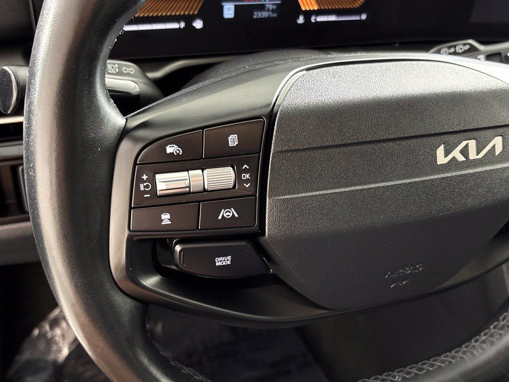 Used 2026 Kia Sportage LX FWD image 28