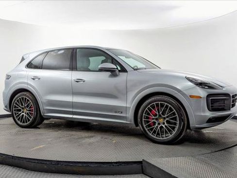 Used 2021 Porsche Cayenne GTS w/ Premium Package Plus AWD/4WD image 6