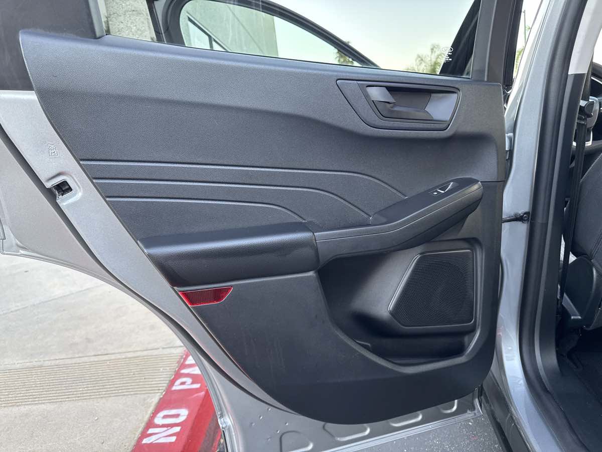 Used 2022 Ford Escape SE FWD image 30