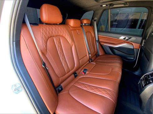 Used 2022 BMW X5 xDrive40i w/ Premium Package image 18