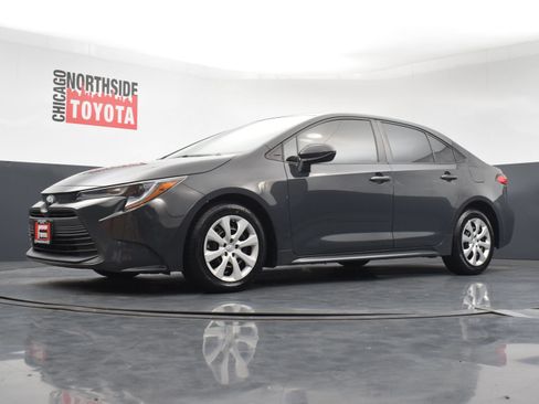 Used 2023 Toyota Corolla LE FWD image 30