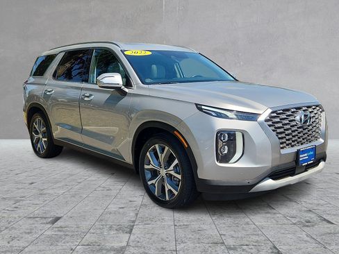 Used 2022 Hyundai Palisade SEL w/ 8P Bench Seat Package AWD/4WD image 3