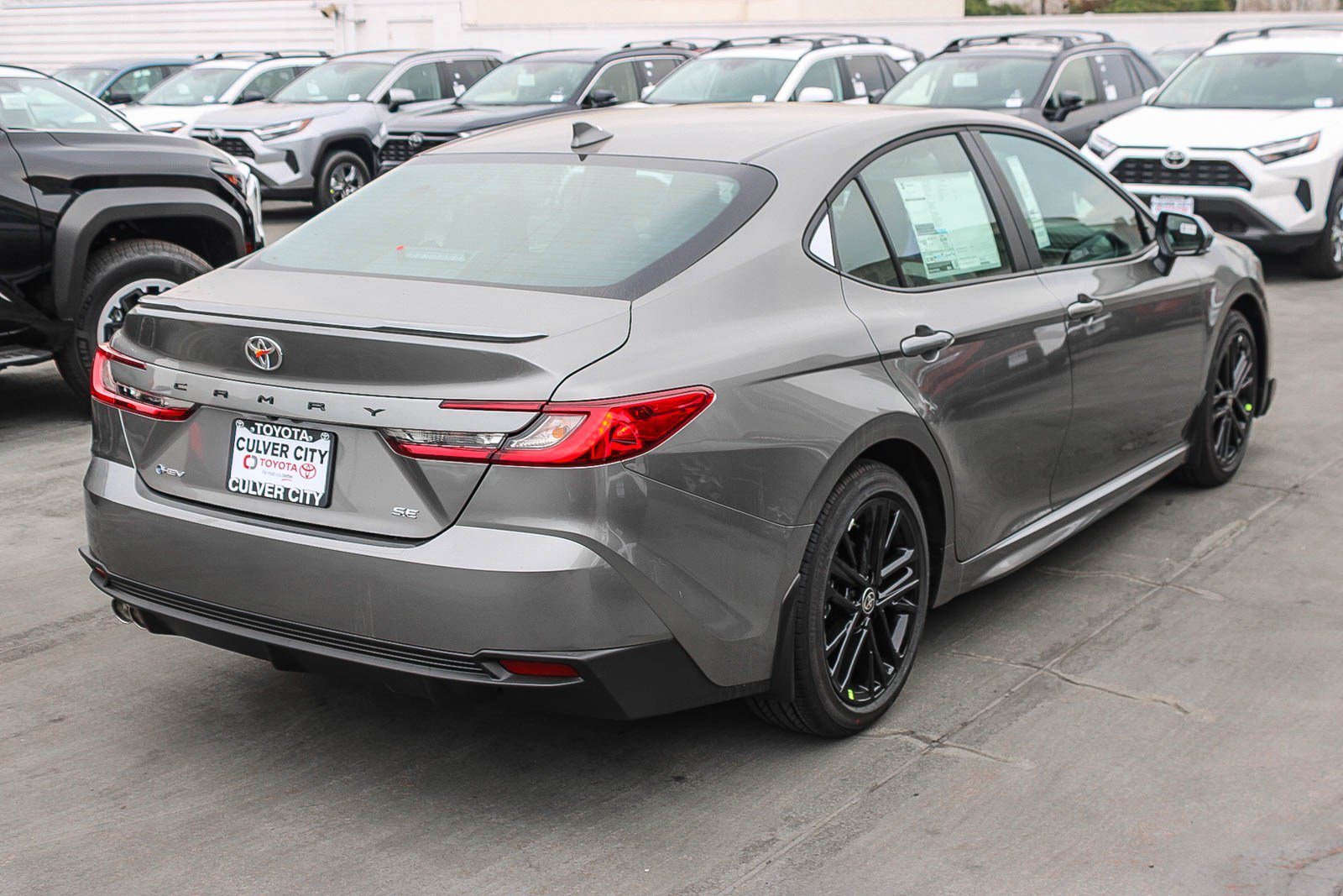 New 2026 Toyota Camry SE FWD image 9
