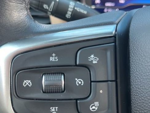 Used 2022 Chevrolet Tahoe Premier w/ Premium Package image 21