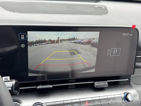 New 2026 Hyundai Kona SE image 18