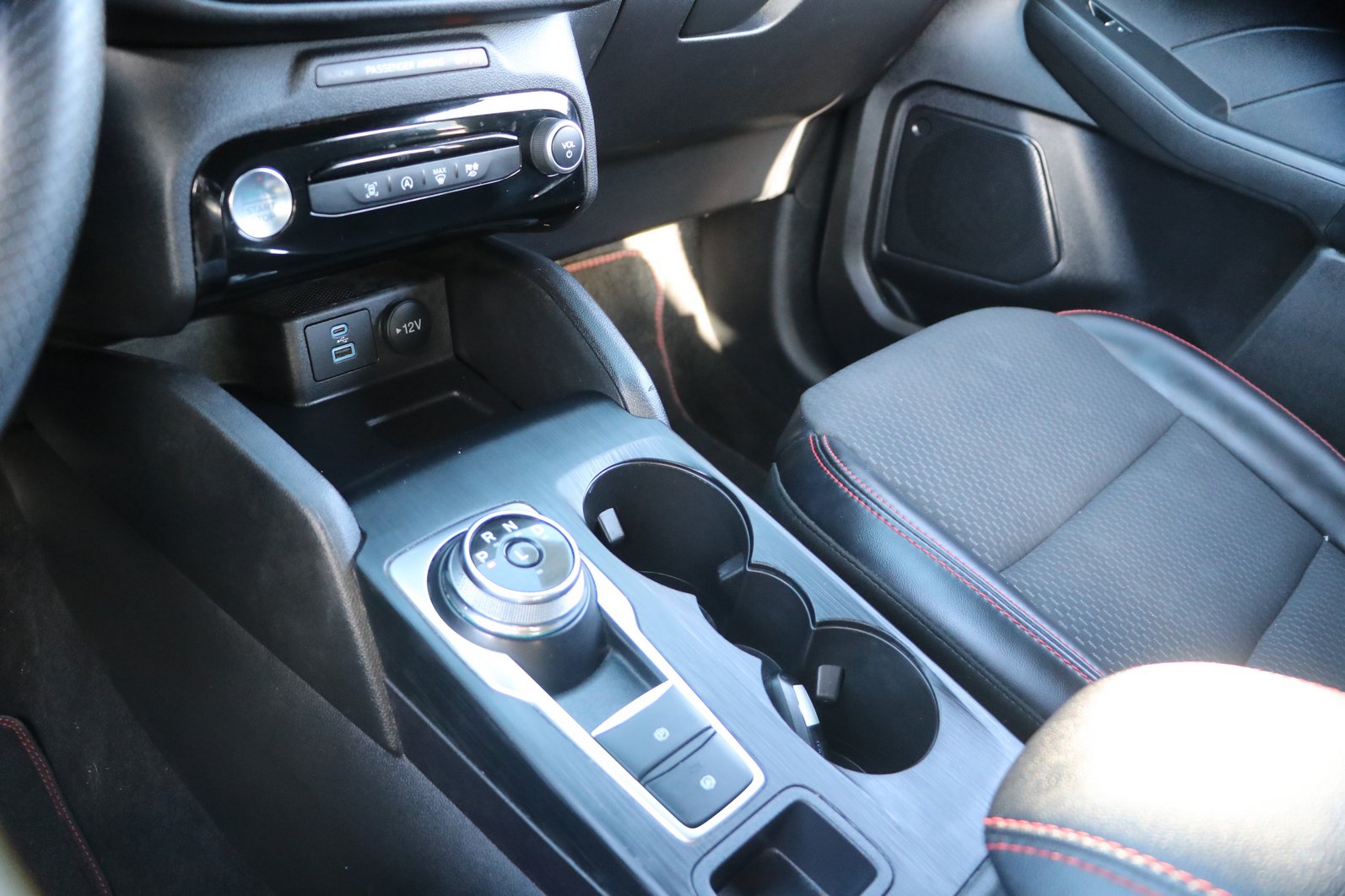 Used 2023 Ford Escape ST-Line w/ Tech Pack #1 FWD image 25