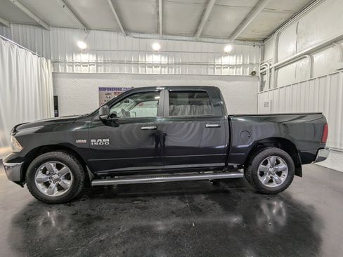 Used 2017 RAM 1500 Big Horn image 2