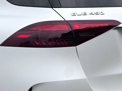 New 2026 Mercedes-Benz GLE 450 4MATIC image 9