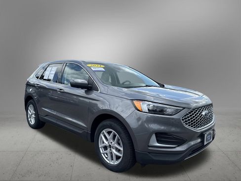 Certified 2024 Ford Edge SEL image 6