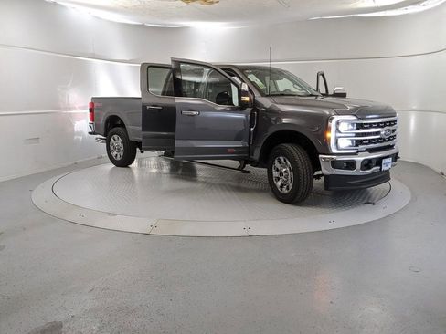 New 2025 Ford F350 Lariat w/ Lariat Ultimate Package image 7