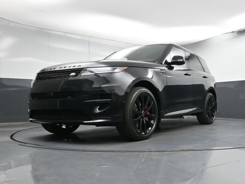 Used 2025 Land Rover Range Rover Sport Dynamic SE image 26