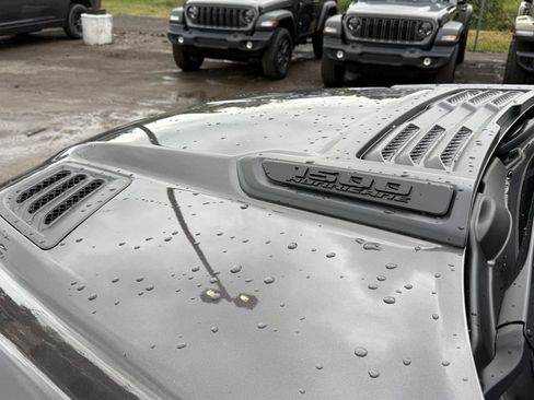 New 2026 RAM 1500 Express AWD/4WD image 11