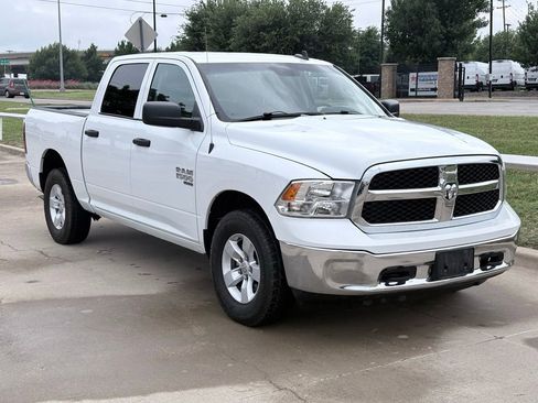 Used 2022 RAM 1500 Classic SLT w/ Electronics Group AWD/4WD image 1
