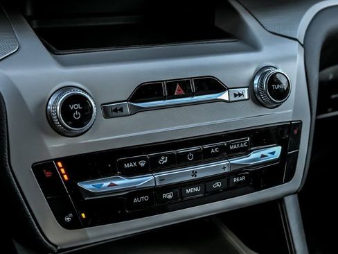 Used 2023 Ford Explorer XLT w/ Equipment Group 202A image 23