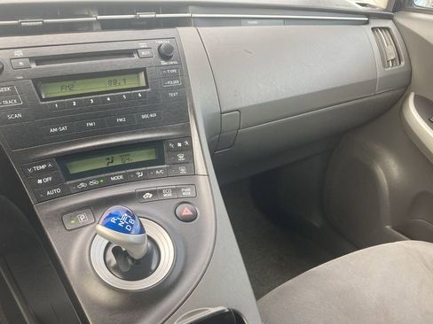 Used 2010 Toyota Prius Two FWD image 21