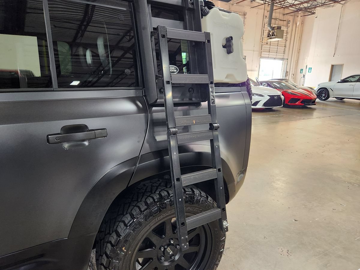 Used 2022 Land Rover Defender 110 V8 AWD/4WD image 74