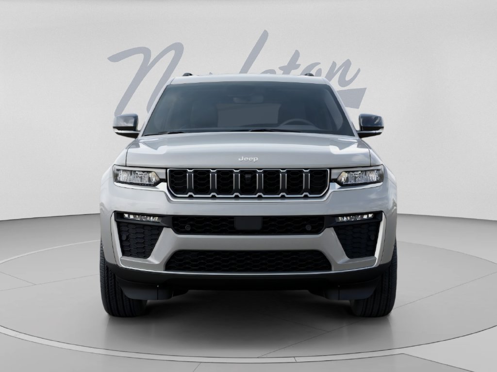 New 2026 Jeep Grand Cherokee Limited w/ Luxury Tech Group II AWD/4WD image 7