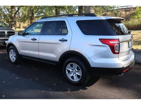 Used 2013 Ford Explorer 4WD 4dr Base w/ Class III Trailer Tow Pkg image 5