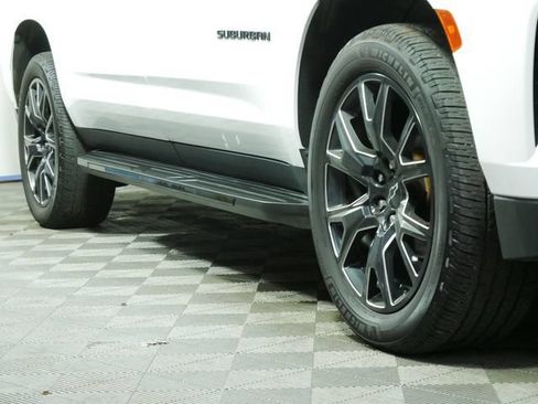 Used 2023 Chevrolet Suburban RST w/ Sport Performance Package AWD/4WD image 8