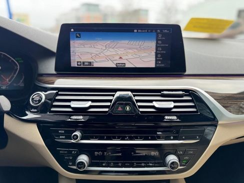 Used 2020 BMW 530i xDrive w/ Executive Package image 14