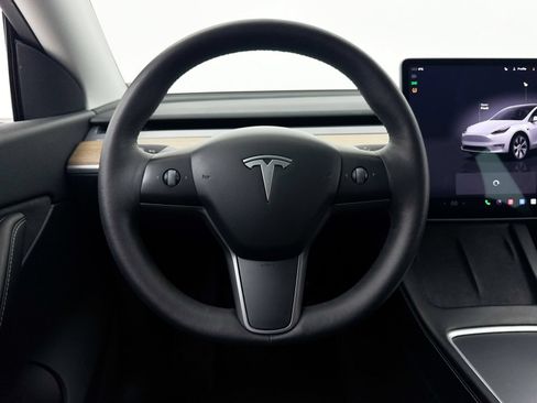 Used 2022 Tesla Model Y Long Range AWD/4WD image 34
