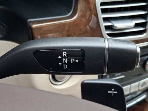 Used 2016 Mercedes-Benz E 350 4MATIC Sedan image 16