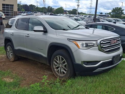 Used 2018 GMC Acadia SLE AWD/4WD image 1