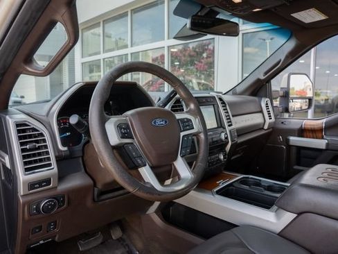 Used 2017 Ford F250 King Ranch w/ King Ranch Ultimate Package AWD/4WD image 28