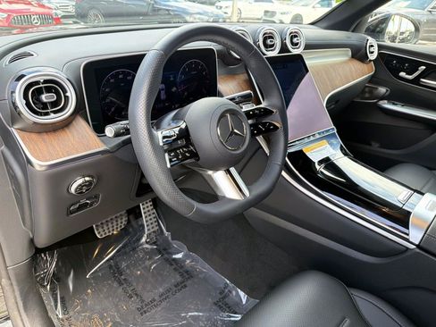 Certified 2026 Mercedes-Benz GLC 300 4MATIC image 19