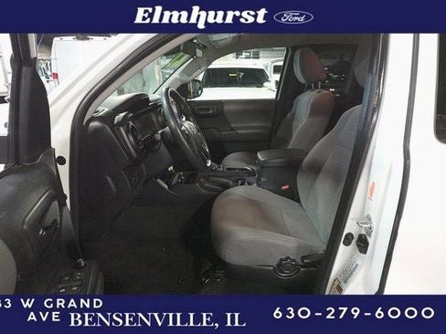 Used 2021 Toyota Tacoma SR image 9