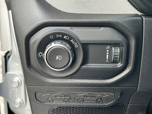 New 2024 Jeep Wrangler Willys image 34