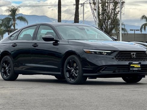 New 2025 Honda Accord SE image 2