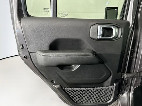 Used 2023 Jeep Wrangler Sahara w/ Cold Weather Group AWD/4WD image 26