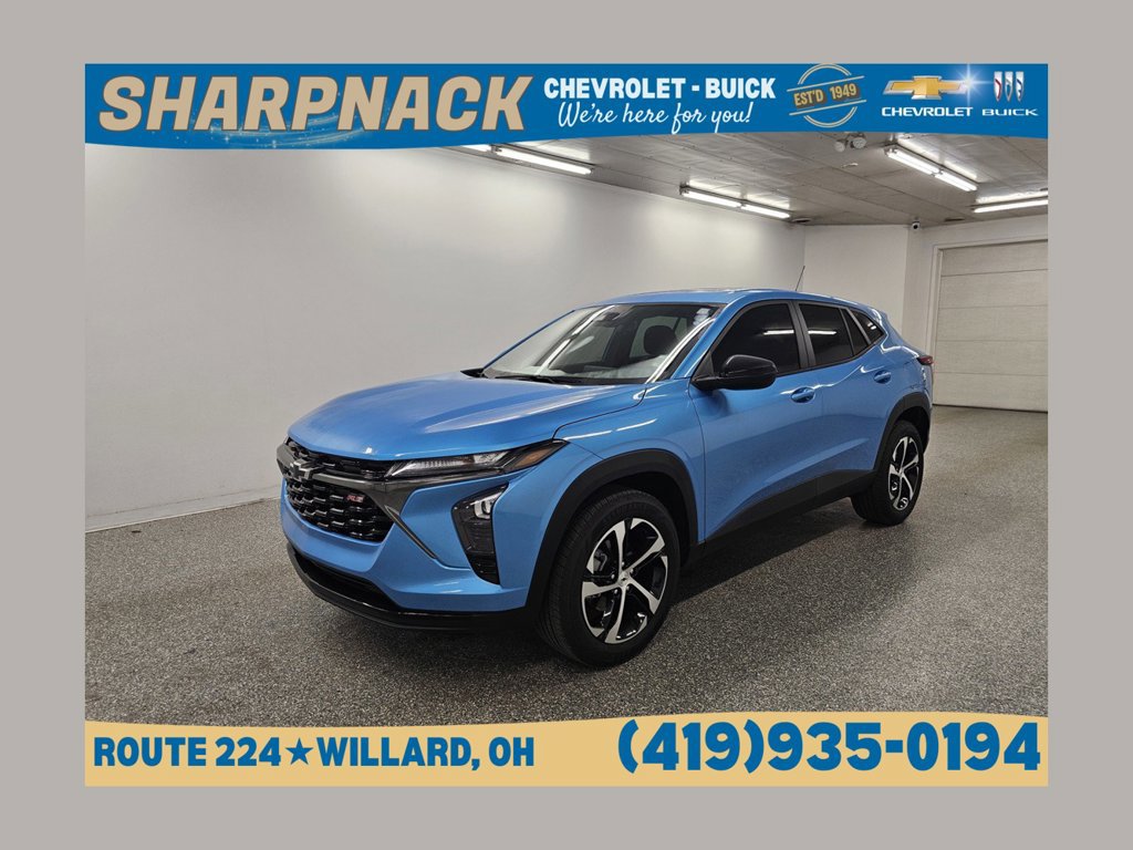 Used 2025 Chevrolet Trax RS w/ Sunroof Package FWD image 1
