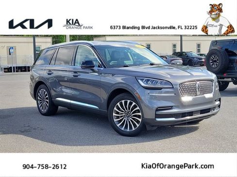 Used 2024 Lincoln Aviator Reserve image 1