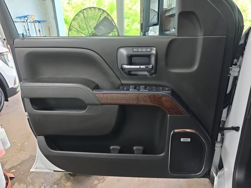 Used 2019 GMC Sierra 3500 SLT w/ Duramax Plus Package AWD/4WD image 25