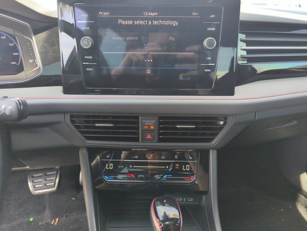 Used 2025 Volkswagen Jetta GLI Autobahn FWD image 34
