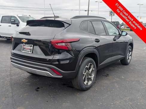 New 2026 Chevrolet Trax LT image 7