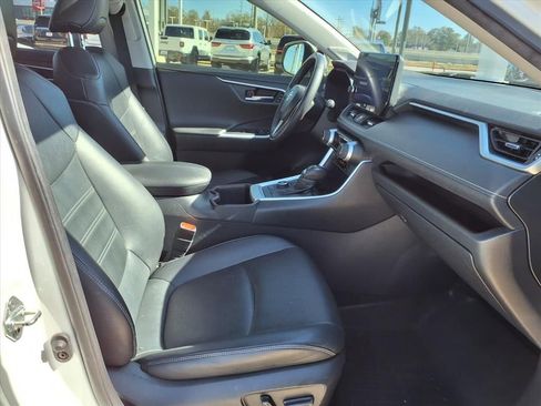 Used 2023 Toyota RAV4 Limited image 20