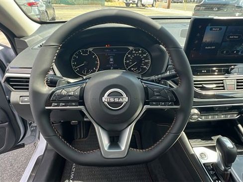New 2025 Nissan Altima 2.5 SR w/ SR Premium Package image 26