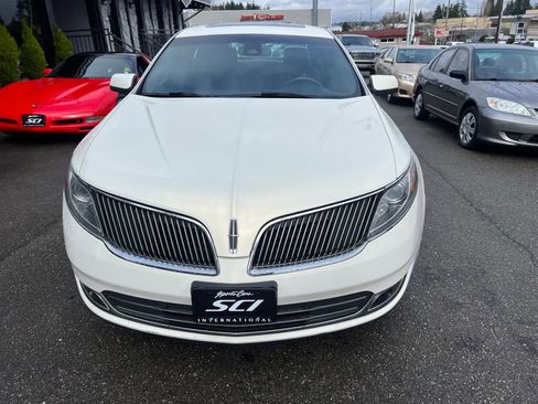 Used 2013 Lincoln MKS AWD image 3