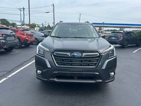 Used 2023 Subaru Forester Limited AWD/4WD image 2