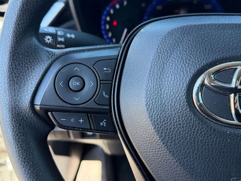 Used 2022 Toyota Corolla LE w/ Carpet Mat Package (TMS) FWD image 10